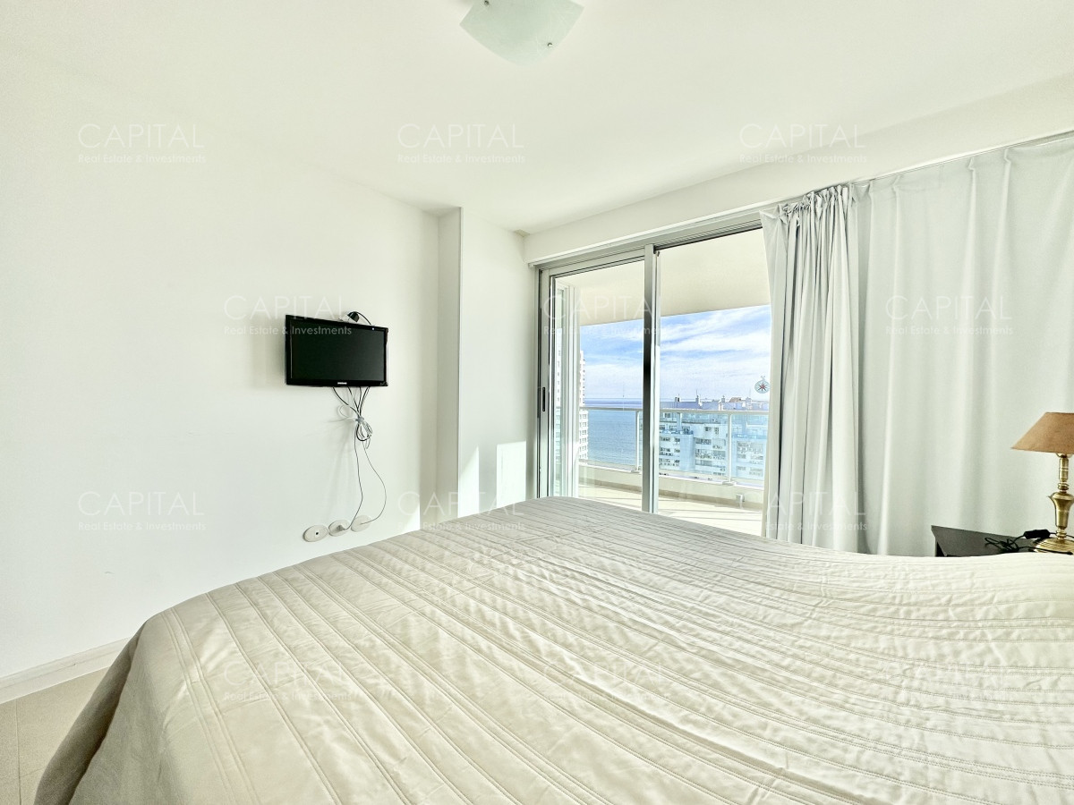 Apartamento ID.34912 - Apartamento de dos dormitorios con parrillero en venta Playa Mansa.