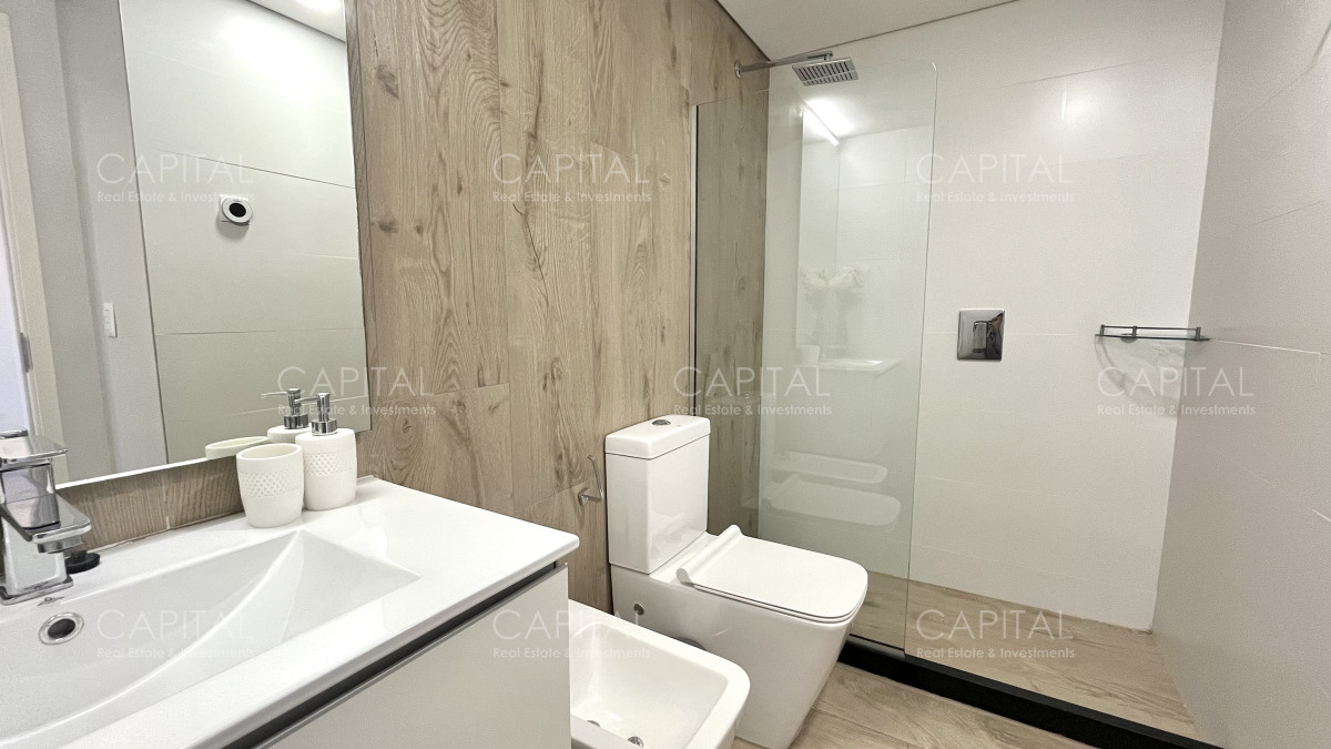 Apartamento ID.38676 - Apartamento en venta de 3 dormitorios en Playa Mansa frente al mar