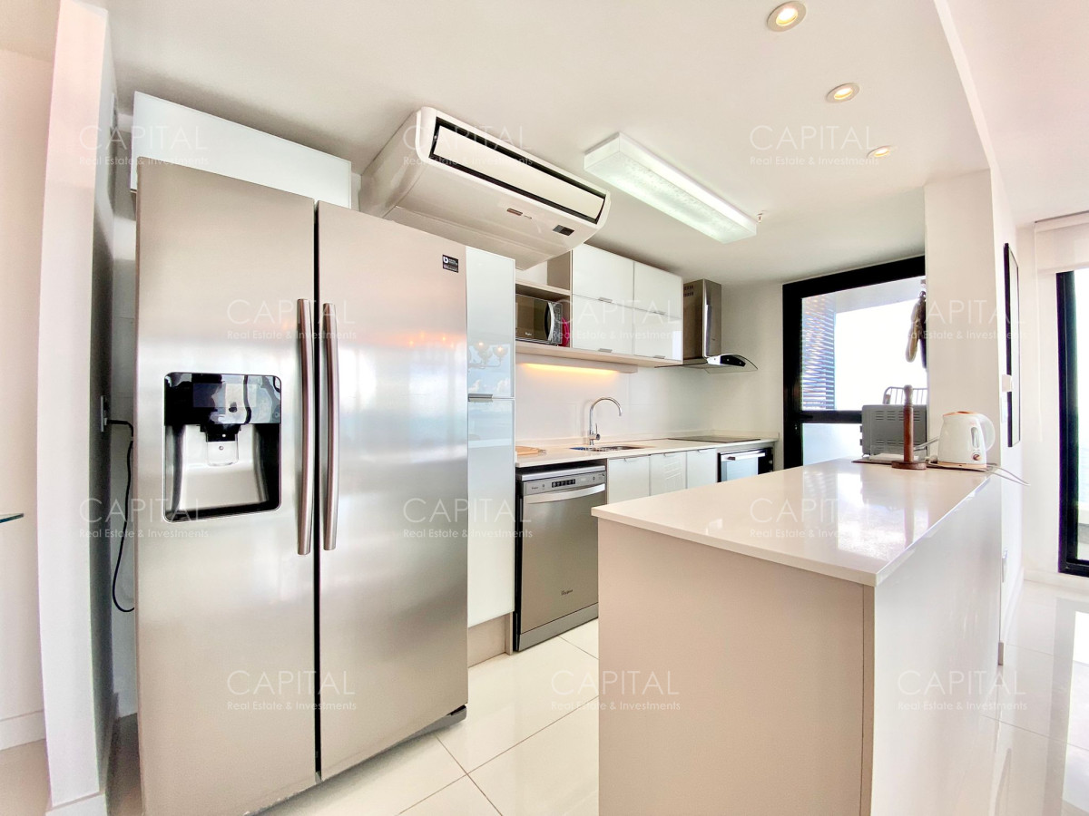 Apartamento ID.32684 - Apartamento en Venta Art Tower Tres Dormitorios en Suite