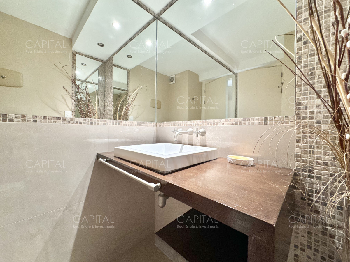 Apartamento ID.38472 - Apartamento en venta de tres dormitorios y dependencia en Playa Mansa, Punta del Este