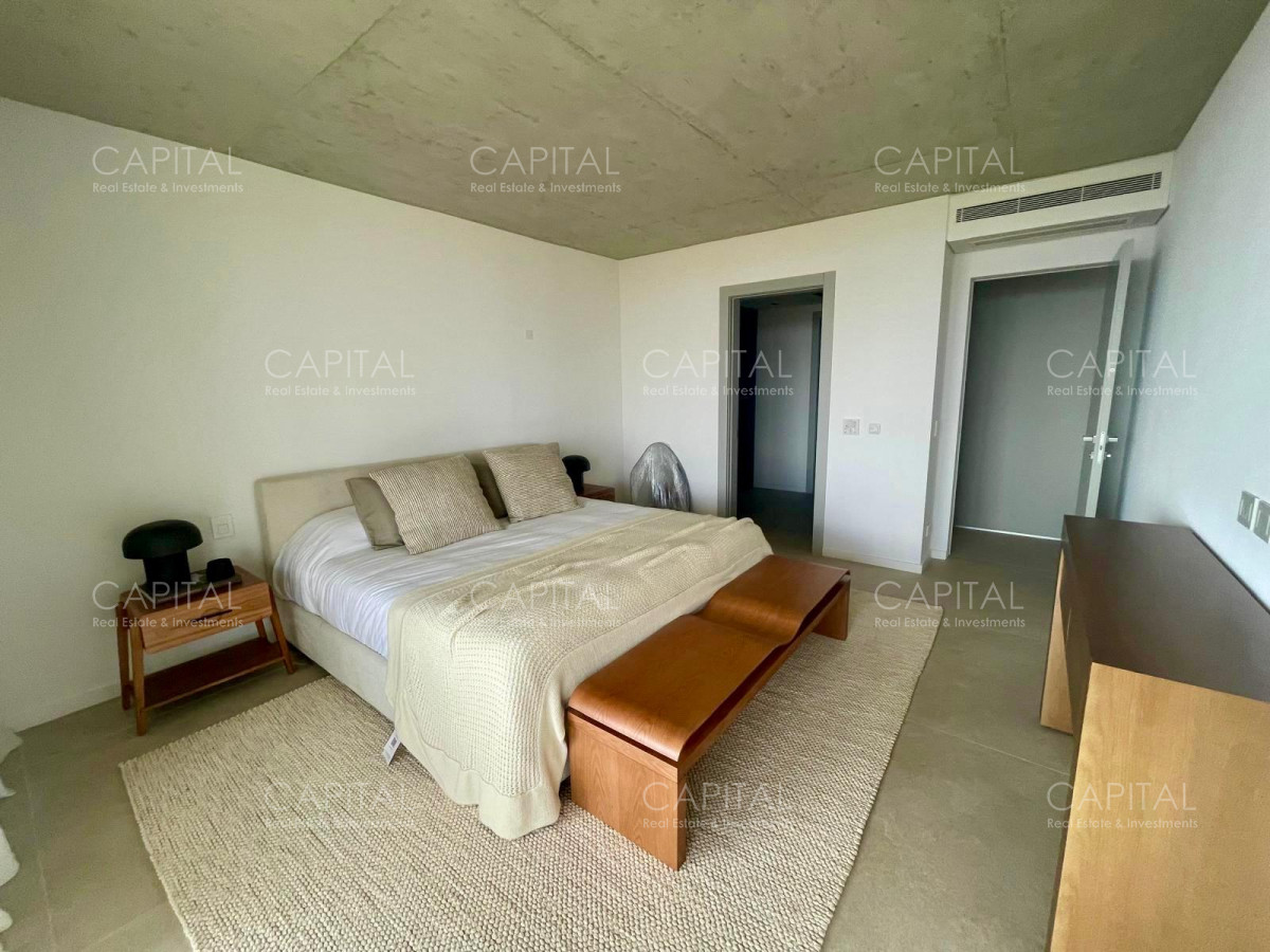 Apartamento ID.38226 - Departamento  en venta sobre el mar en La Barra con piscina y parrillero