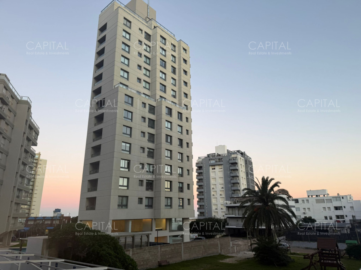 Apartamento ID.40376 - Departamento en Alquiler en Playa Brava, Punta del Este