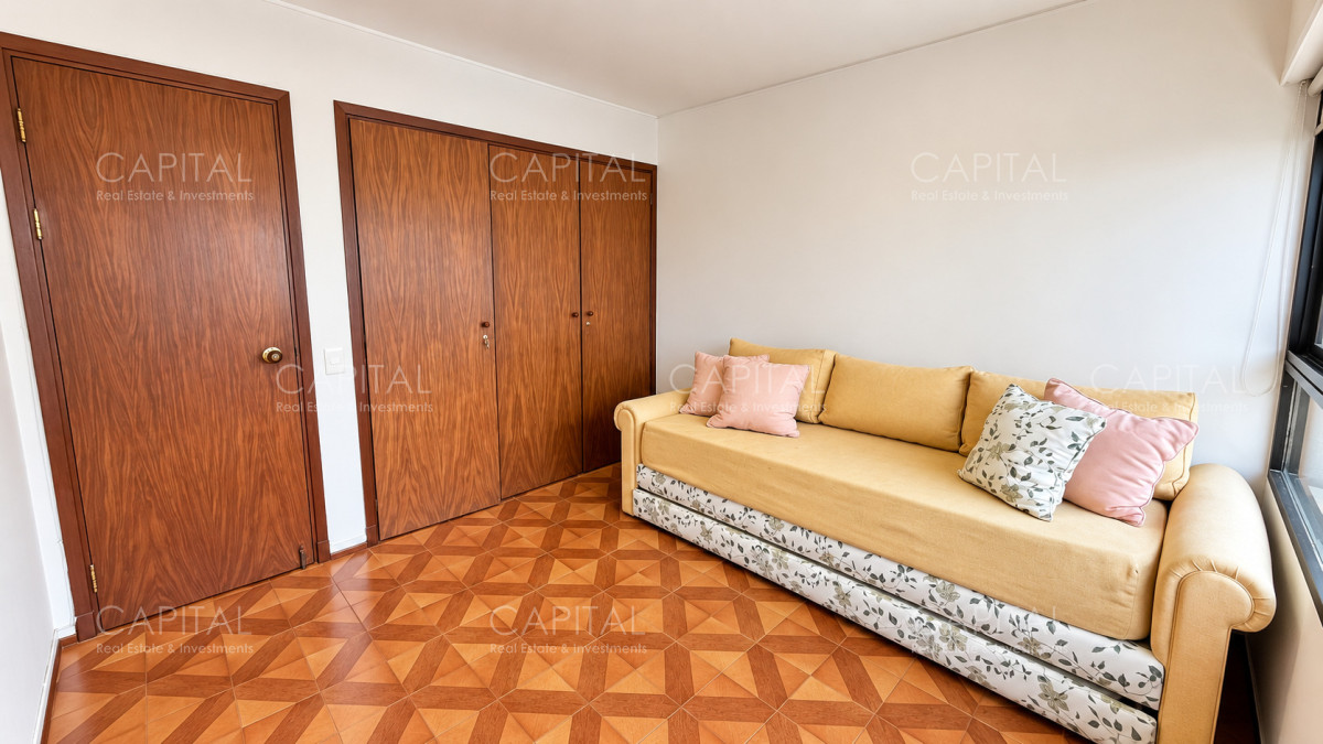 Apartamento ID.40808 - Apartamento en venta en Península, Punta del Este, ubicado a 100 metros del mar.