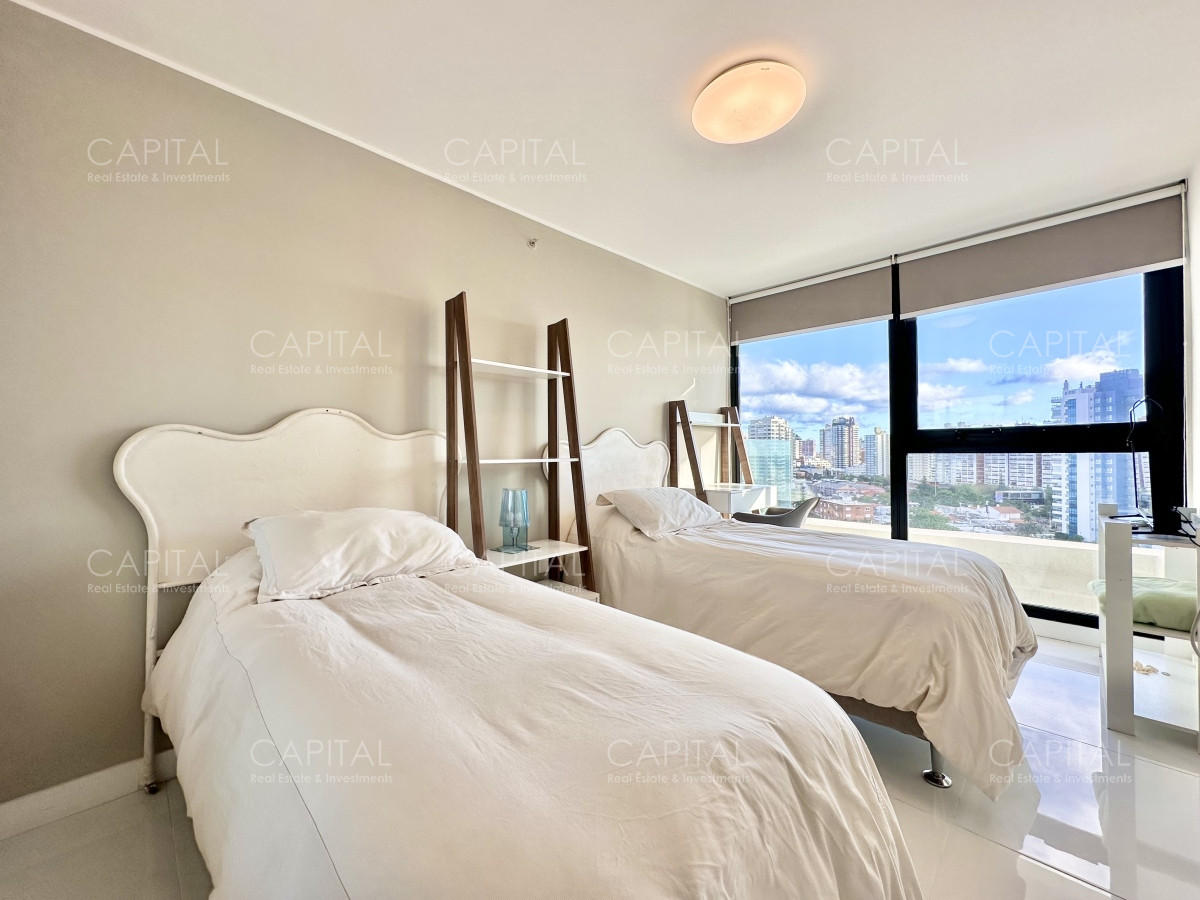 Apartamento ID.32038 - Art Tower en venta de tres dormitorios, Punta del Este.