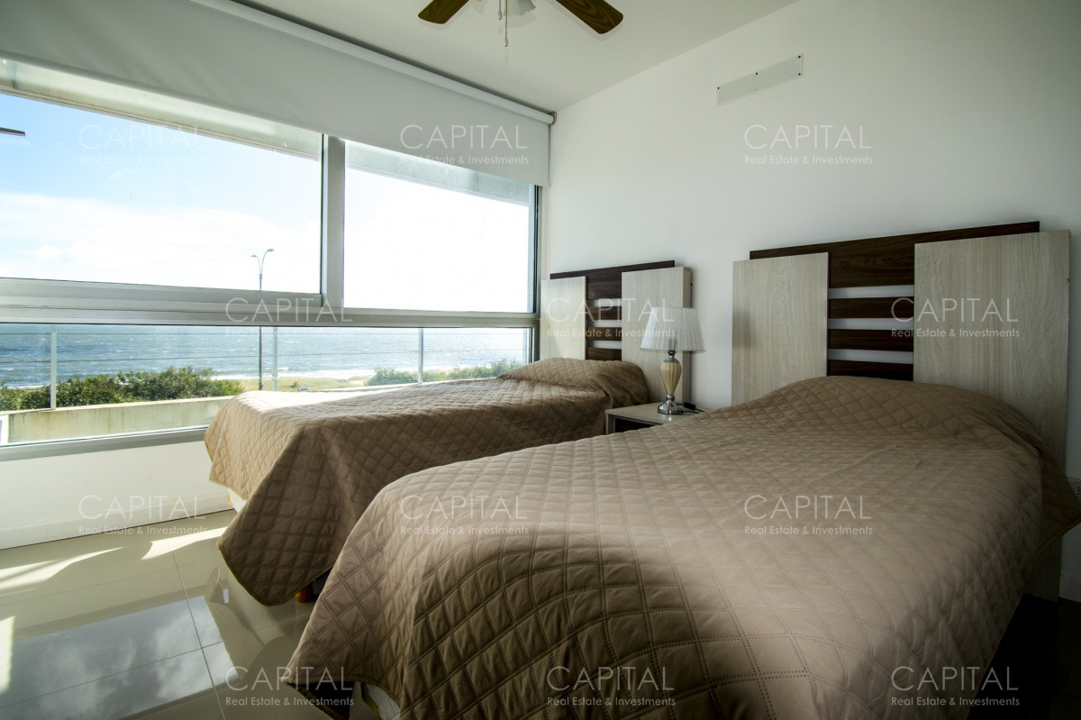 Apartamento ID.27318 - Apartamento Primera Fila Playa Mansa + Venta