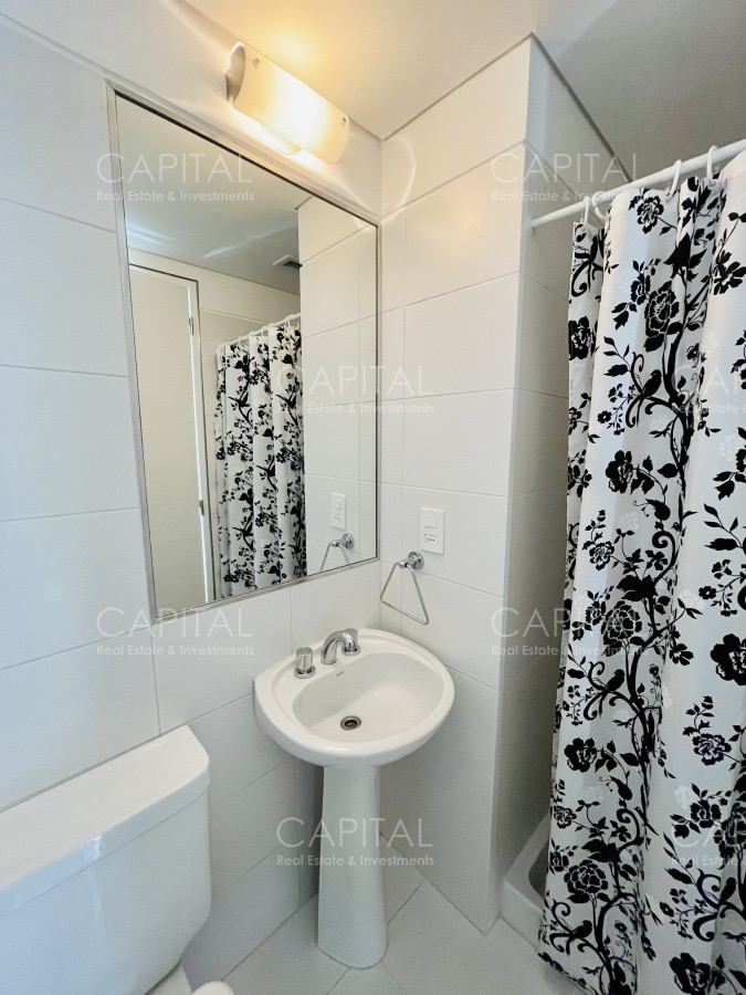 Apartamento ID.31416 - Le Parc Punta del Este de tres dormitorios más dependencia en torre de categoría sobre playa Brava, Punta del Este