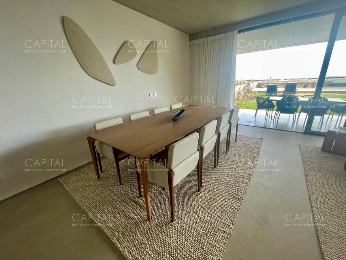 Apartamento ID.38226 - Departamento  en venta sobre el mar en La Barra con piscina y parrillero