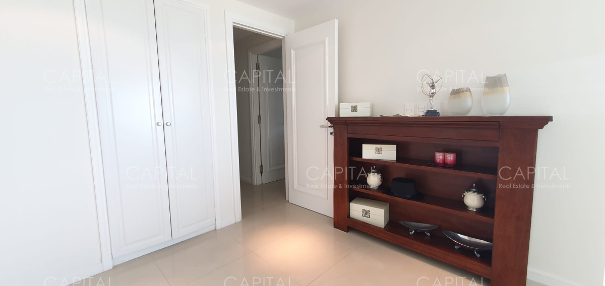 Apartamento ID.32278 - Venta departamento frente al mar tres dormitorios mas dependencia Playa Brava Punta del Este