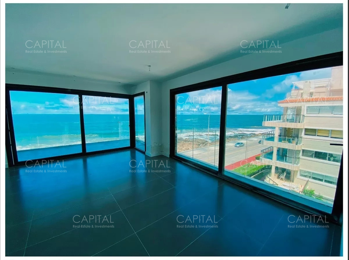 Apartamento ID.34419 - Apartamento frente al mar de tres dormitorios en Penisnula de Punta del este