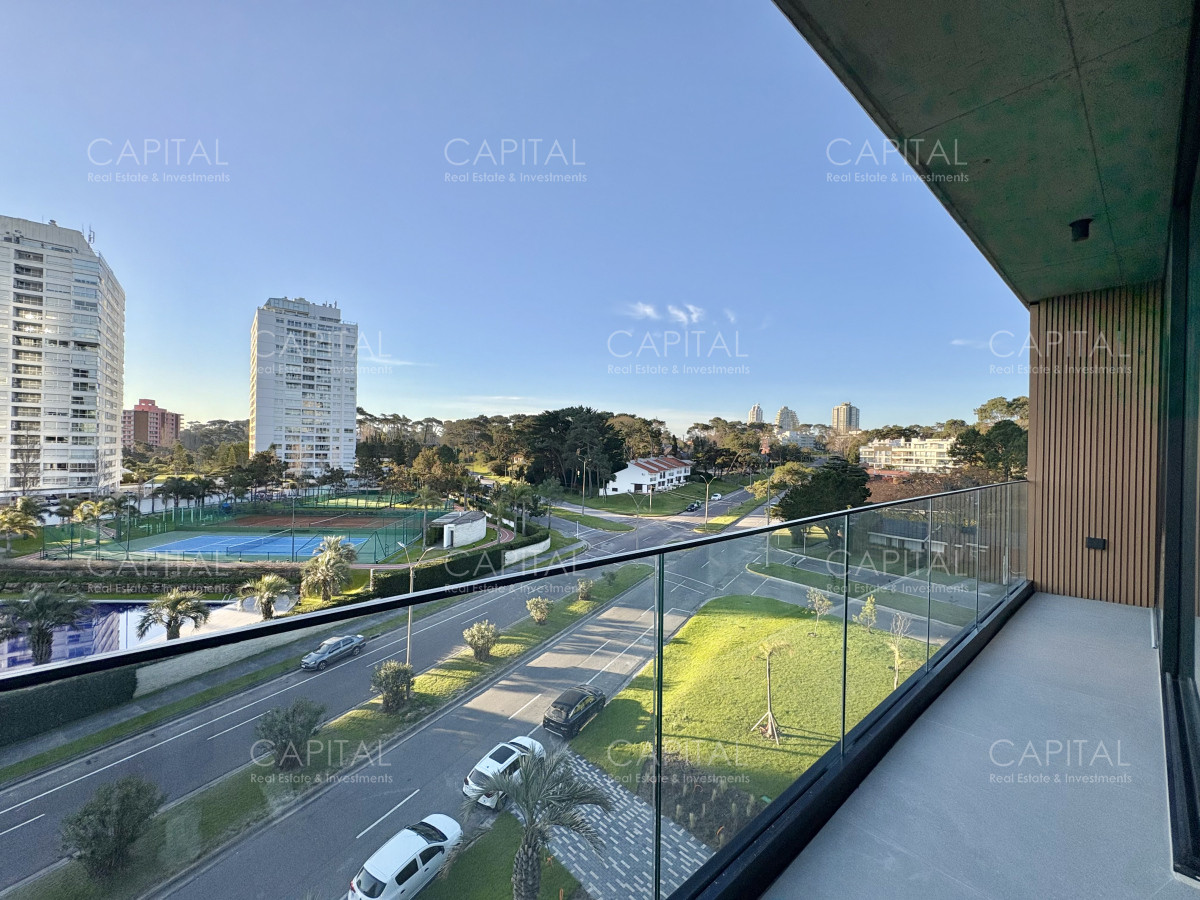Apartamento ID.38783 - Apartamento de tres dormitorios en Saint Moritz Punta del Este en venta