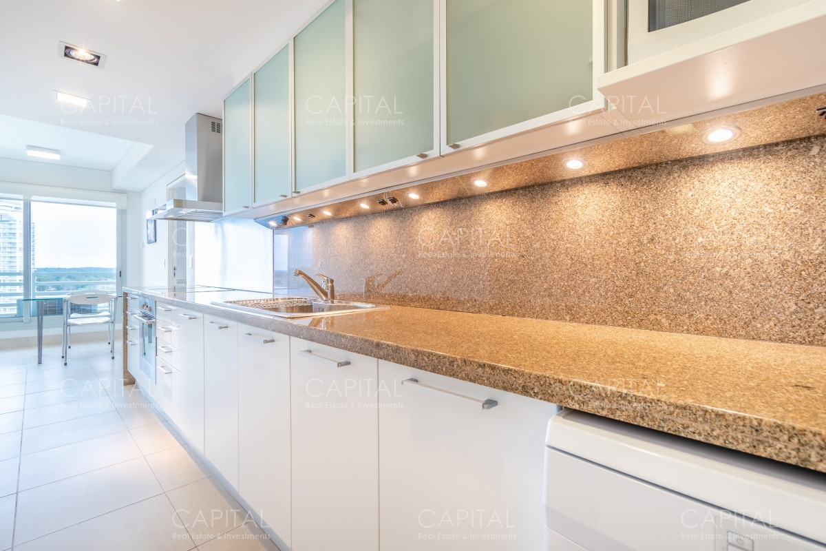 Apartamento ID.28119 - Departamento Le Parc Punta del Este En Venta Tres Dormitorios Mas Dependencia