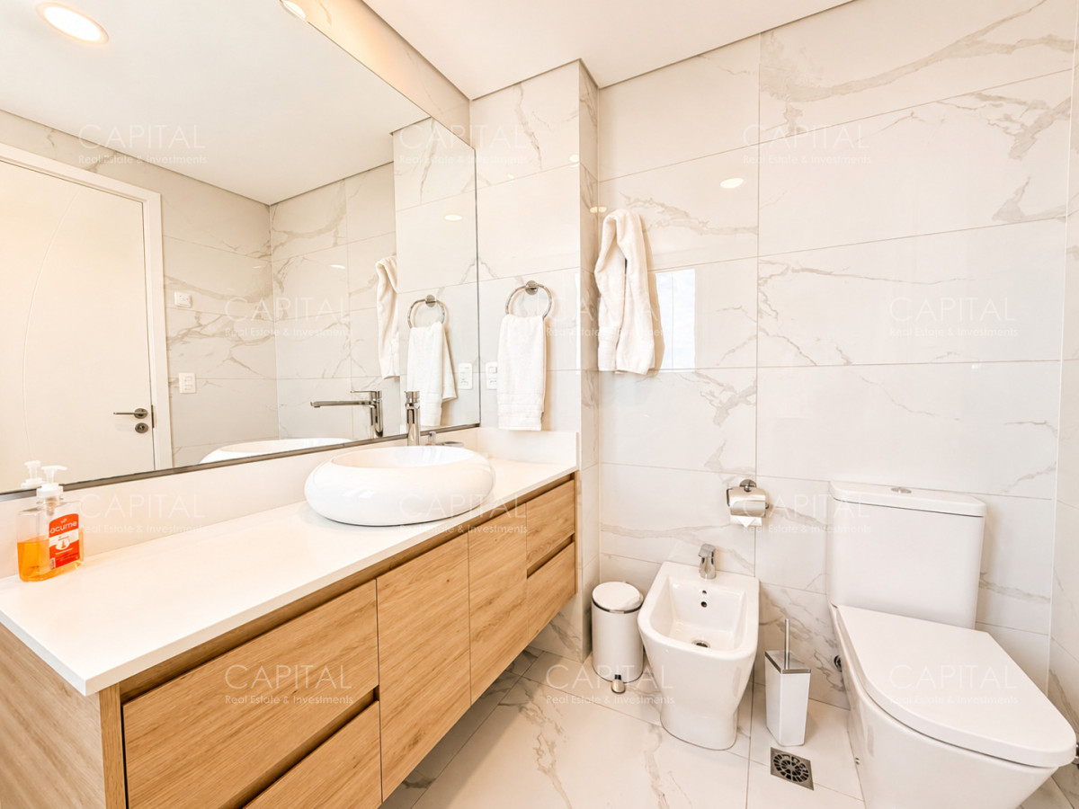 Apartamento ID.37058 - Paramount Tower de dos dormitorios frente al mar en Venta Playa Mansa Punta del este