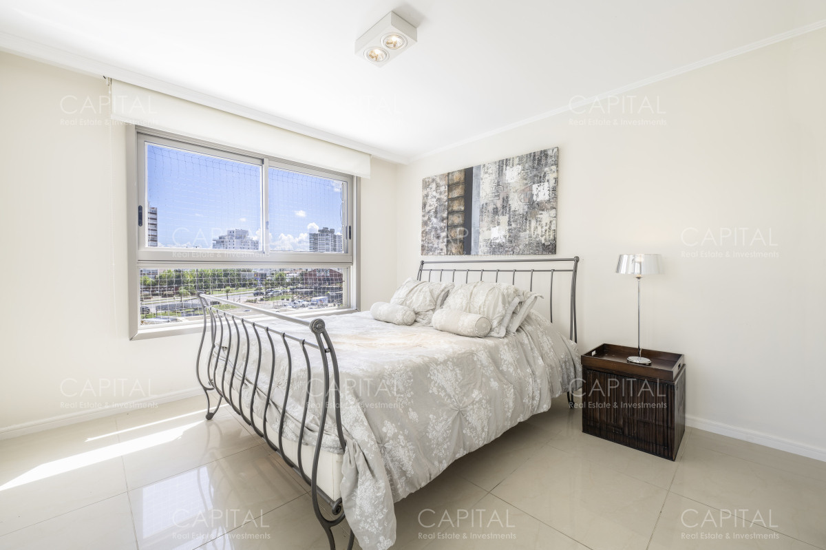 Apartamento ID.37932 - Departamento en Imperiale Punta del Este Venta de Tres Dormitorios en Playa Brava 