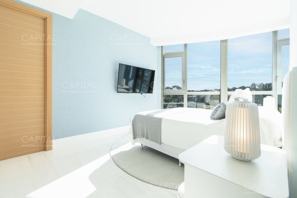 Apartamento ID.33684 - Fendi Chateau Apartamento Unificado Primera Fila en Playa Mansa de Punta del este en Venta
