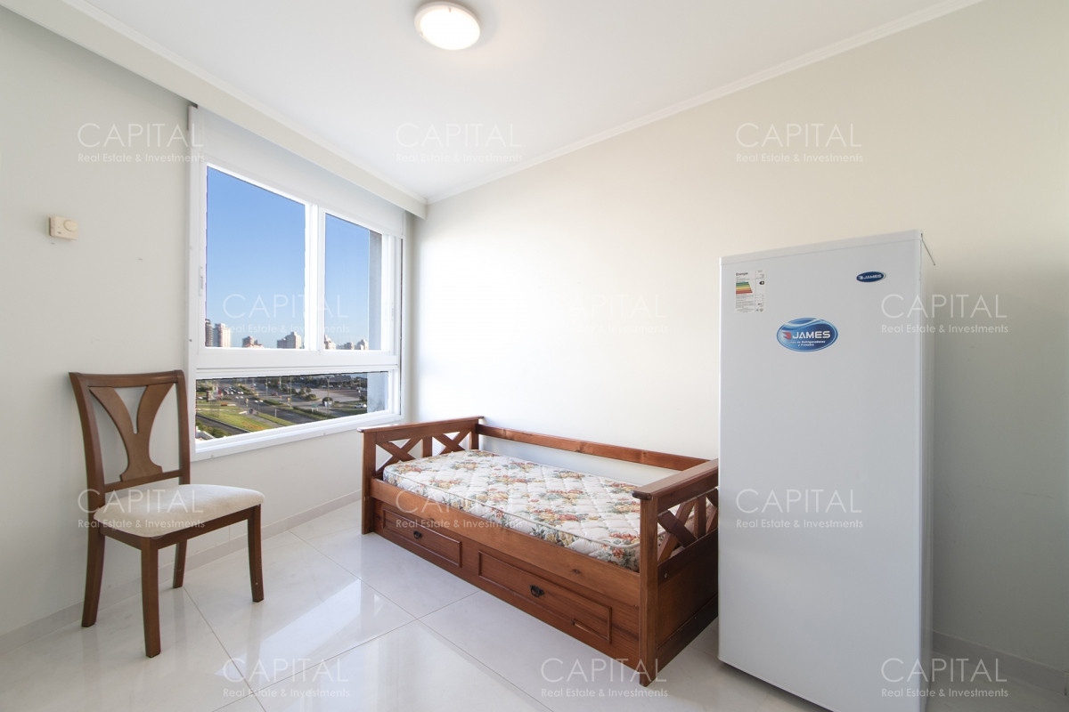 Apartamento ID.33655 - Milenium Tower Punta del Este Apartamento de tres dormitorios mas dependencia en Millenium Tower en Venta
