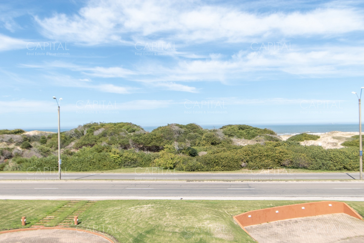 Apartamento ID.35179 - Apartamento en venta en primera línea Playa Brava