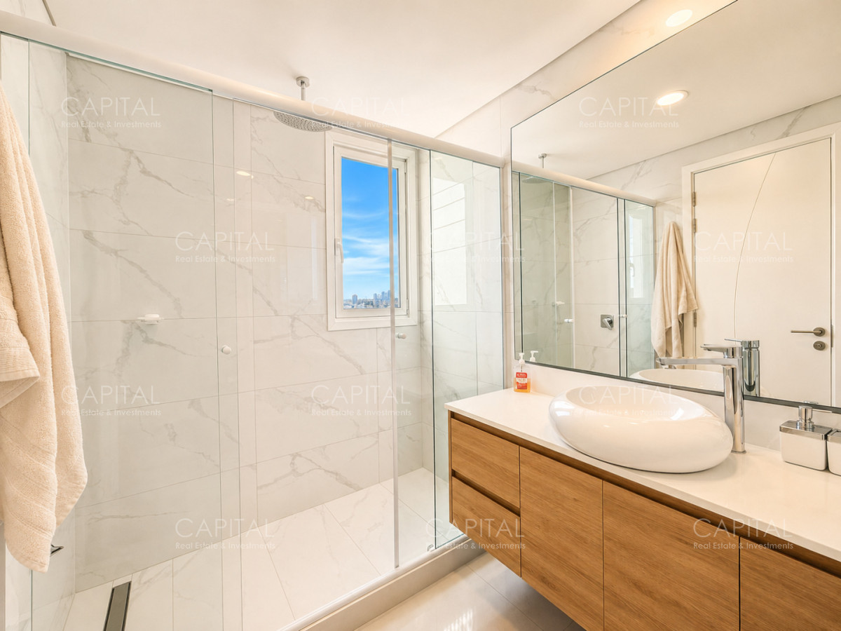 Apartamento ID.37058 - Paramount Tower de dos dormitorios frente al mar en Venta Playa Mansa Punta del este