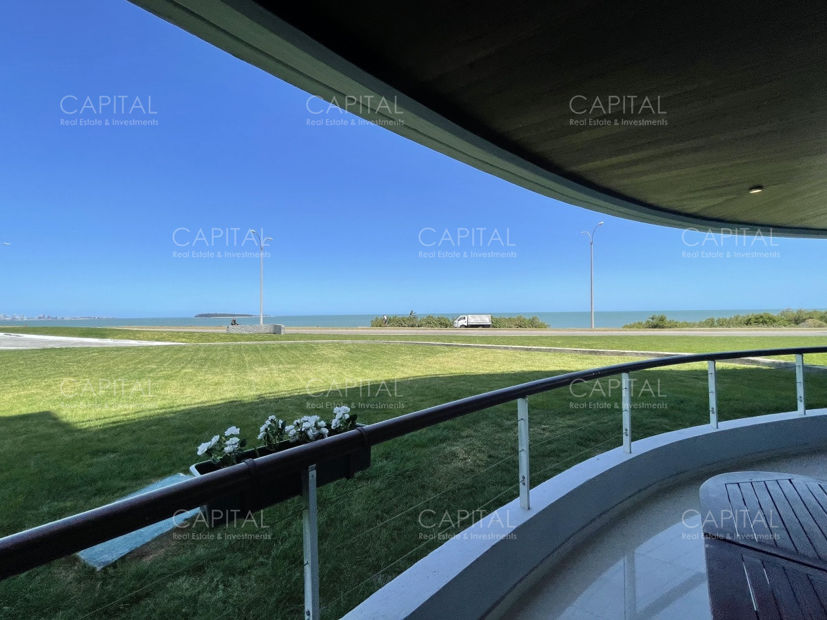 Apartamento de 3 dormitorios, con parrillero y vista al mar! - CCP33645A
