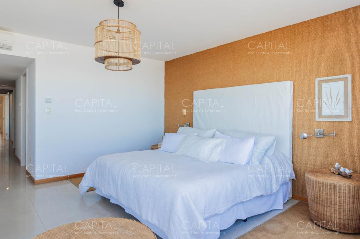 Apartamento ID.29600 - Apartamento primera fila en Tiburón Tres de tres dormitorios y dependencia de servicio en venta