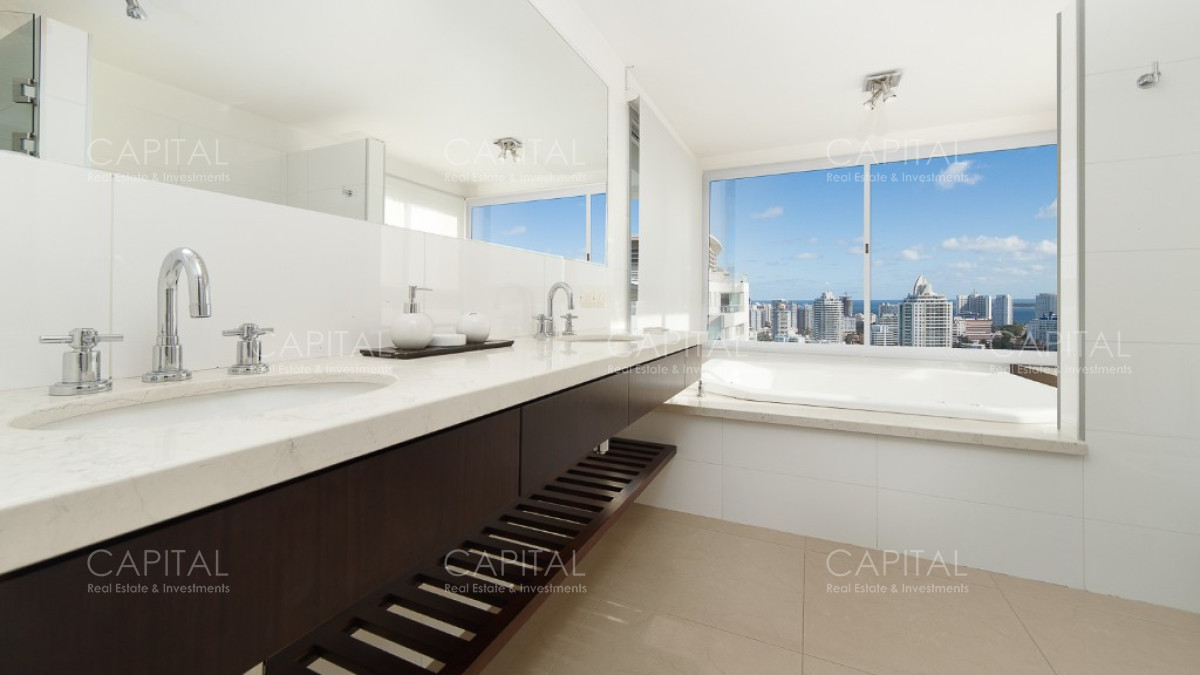 Apartamento ID.28442 - Apartamento en Venta Torre Lobos Punta del Este Penthouse