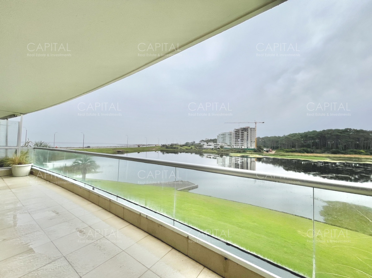 Apartamento ID.36205 - Apartamento en Venta de Tres Dormitorios en Laguna del Diario Punta del Este