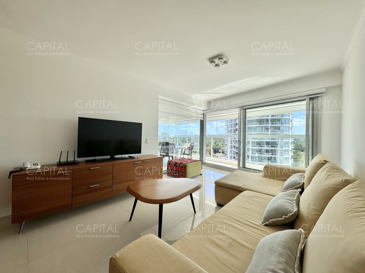 Apartamento ID.39738 - Apartamento de dos dormitorios con parrillero propio en alquiler, Playa Mansa, Punta del Este.