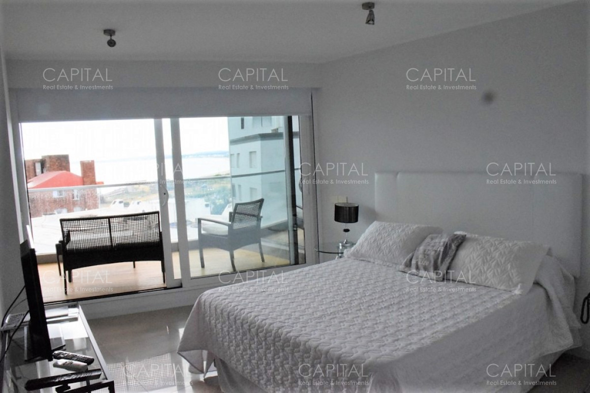 Apartamento ID.27325 - Muy buen apartamento de 3 suite en Playa Mansa - Alexander Collection