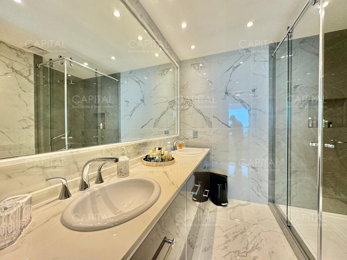 Apartamento ID.36659 - Apartamento esquinero en Fendi, Playa Mansa, Punta del este