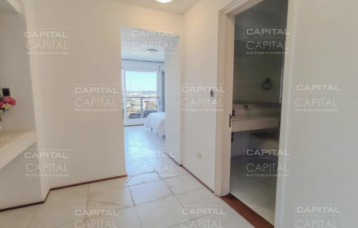 Apartamento ID.32356 - Apartamento en Puerto de Punta del Este en Venta