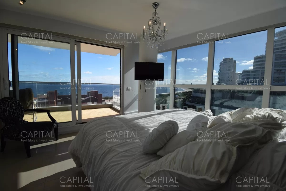 Apartamento ID.31807 - Venta Apartamento tres dormitorios torre de lujo en playa Mansa