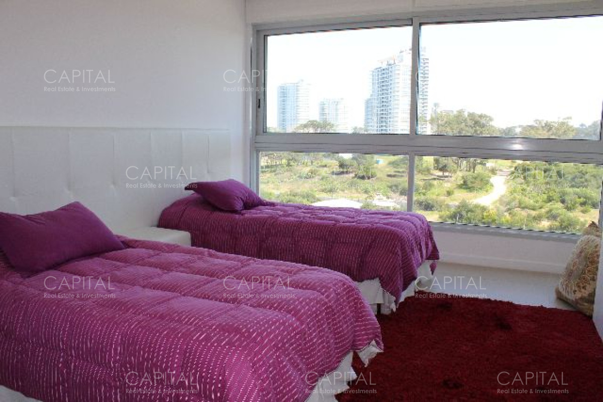 Apartamento ID.27137 - Excelente apartamento de 2 dormitorios en primera línea del mar