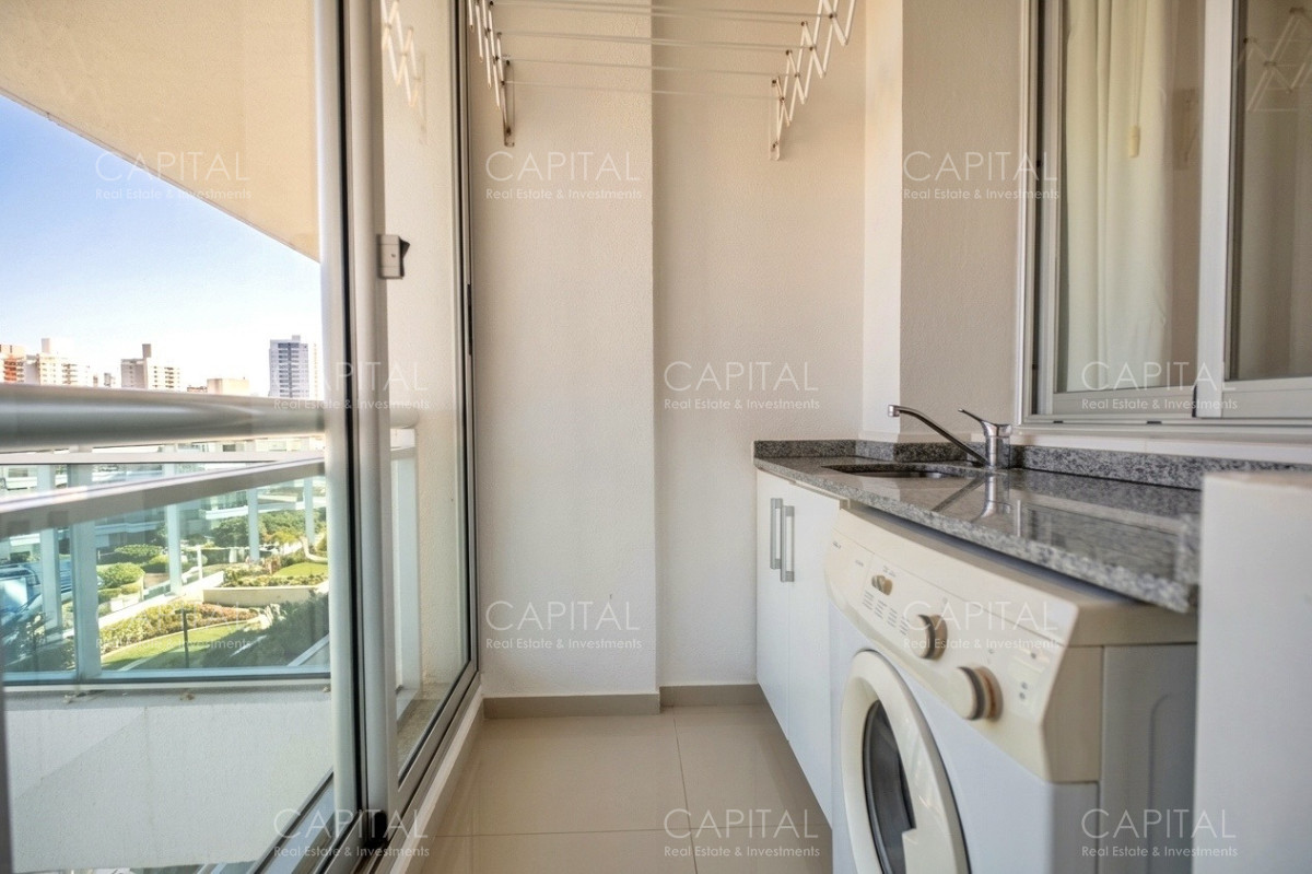 Apartamento ID.40178 - Apartamento en venta 3 dormitorios y servicio en Playa Brava