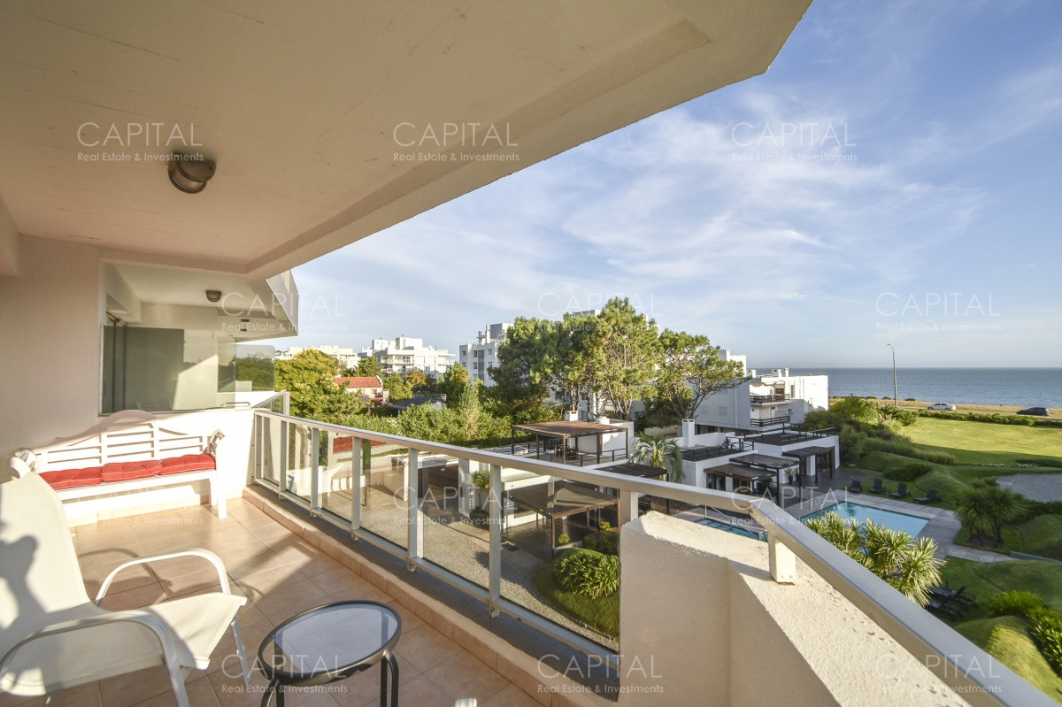 Apartamento ID.28872 - Excelente Apartamento de Tres Dormitorios frente al Mar - Punta Este