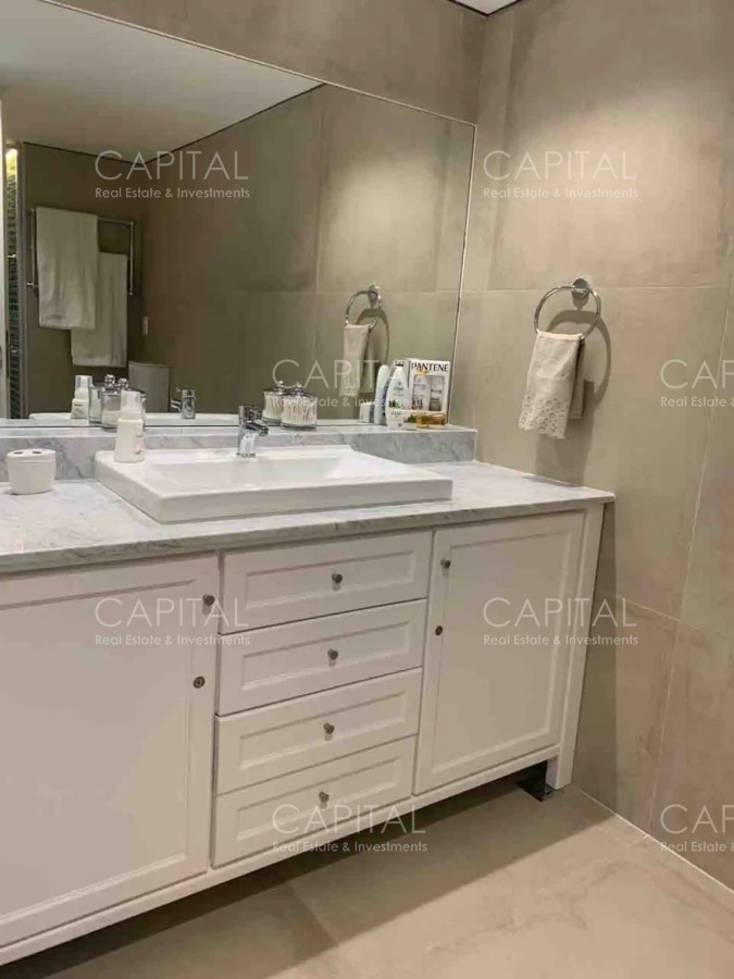 Apartamento ID.33769 - PentHouse de cuatro dormitorios en suite en Le Parc con parrillero propio y dependencia de servicio en Alquiler Temporal