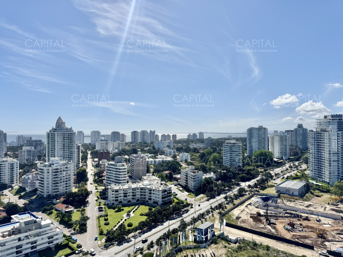 Apartamento ID.39295 - Le Parc esquinero piso alto en playa brava en venta