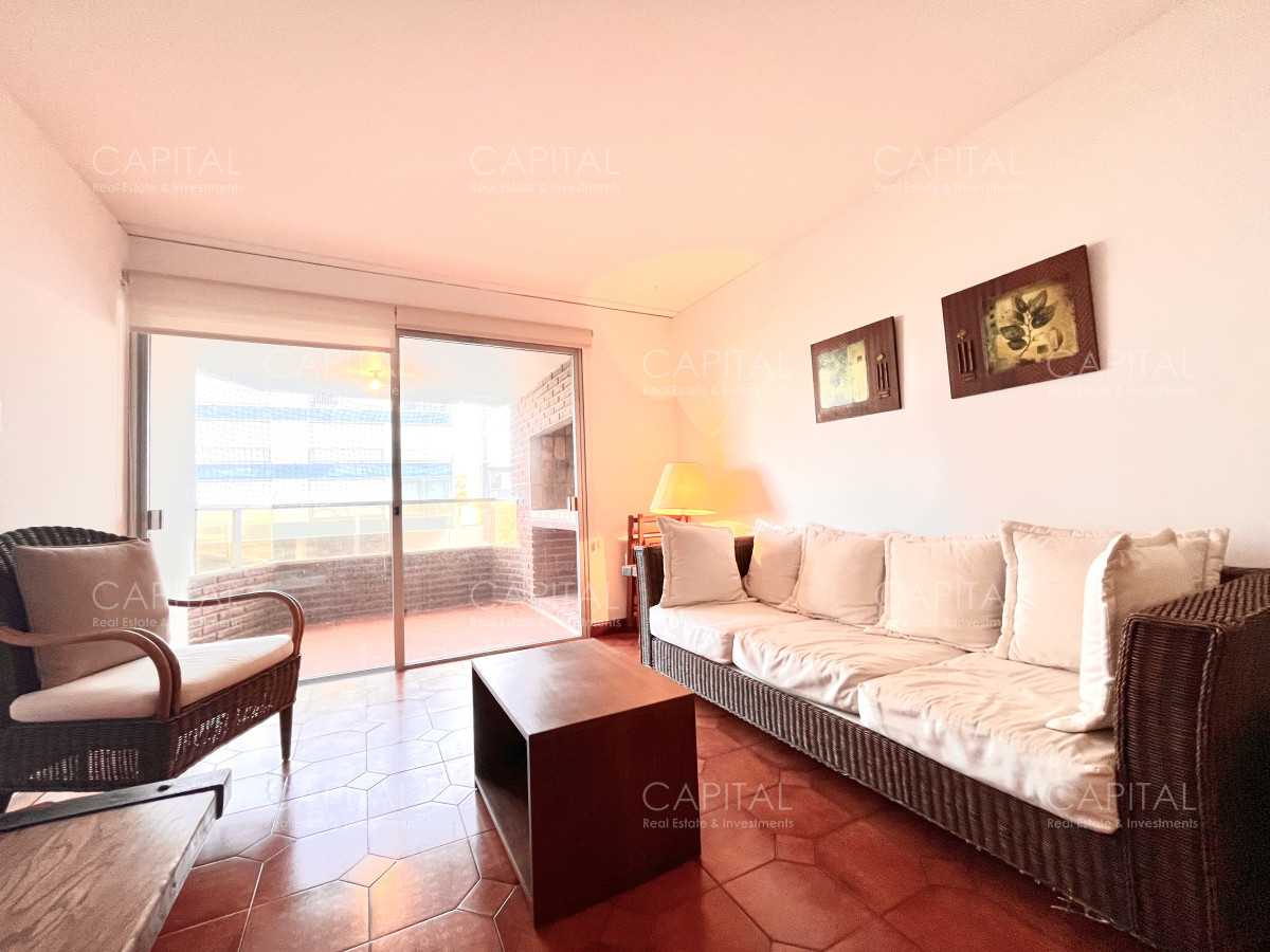 Apartamento ID.38558 - Apartamento 3 Dormitorios en Venta Primera linea Playa Mansa.