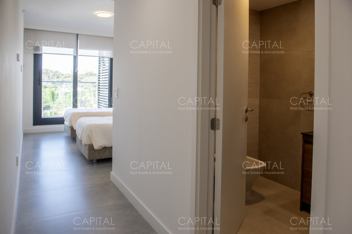Apartamento ID.40803 - Apartamento de 3 dormitorios en Alquiler en Playa Mansa