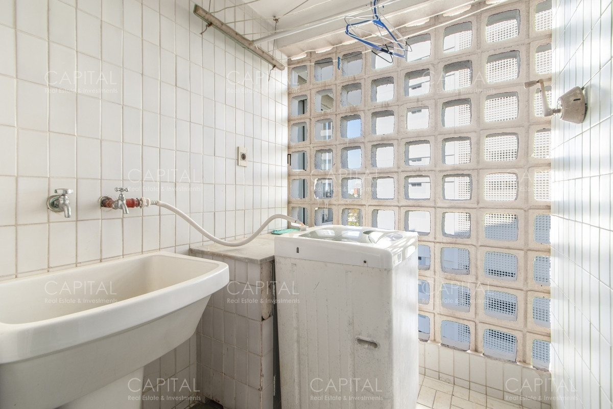 Apartamento ID.32842 - Apartamento con vista al mar en venta en Playa Mansa.