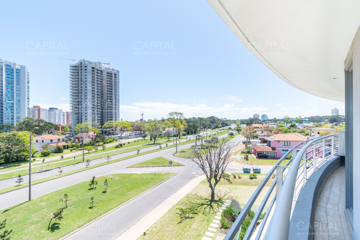 Apartamento ID.30105 - Alexander Boulevard Apartamento en Venta Dos Dormitorios Punta del Este