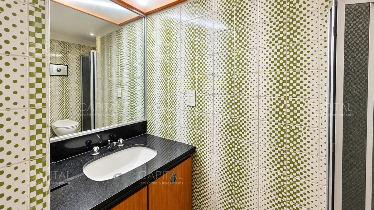 Apartamento ID.40808 - Apartamento en venta en Península, Punta del Este, ubicado a 100 metros del mar.
