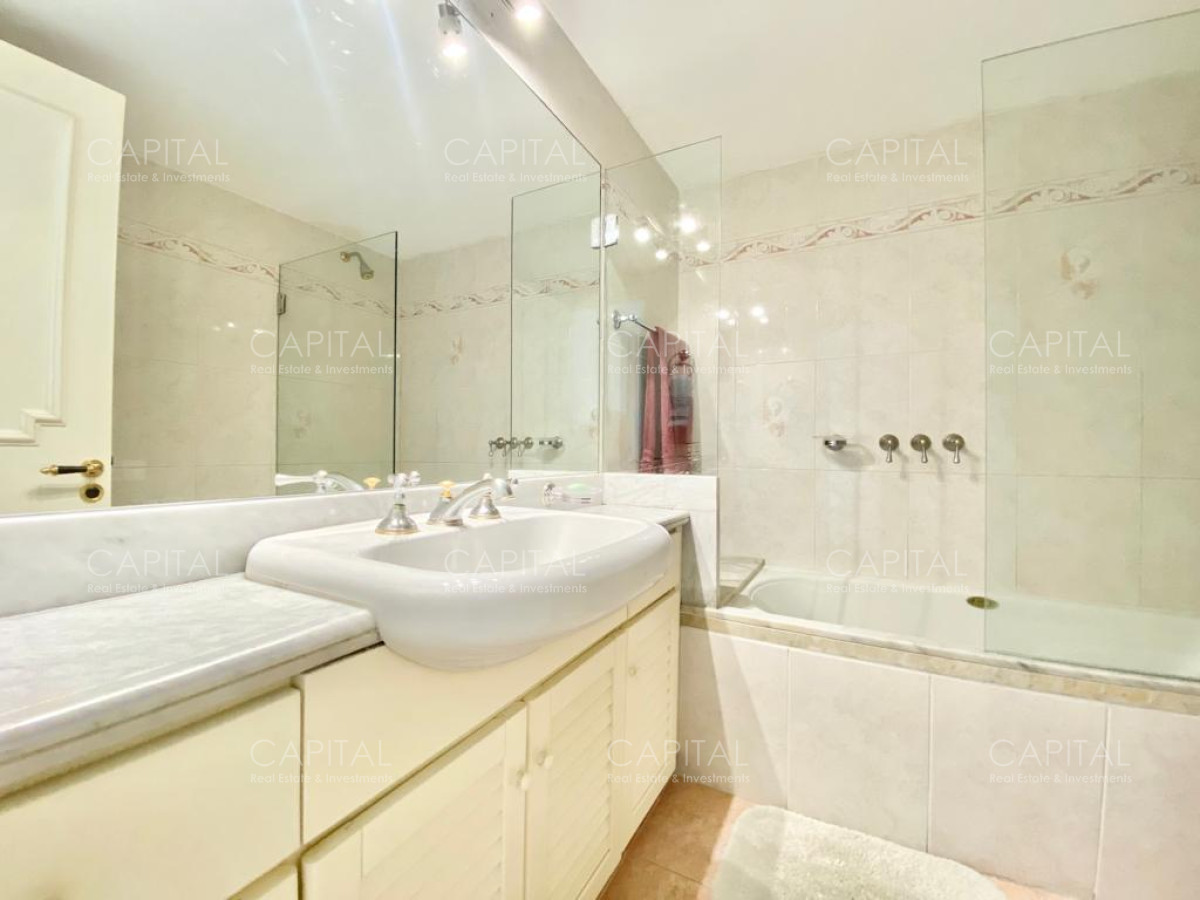 Apartamento ID.33373 - Beverly Tower Punta del Este en Venta