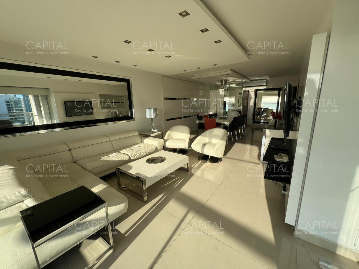 Apartamento ID.36884 - Apartamento en Venta de Tres Dormitorios en Playa Mansa,  Punta del  Este 