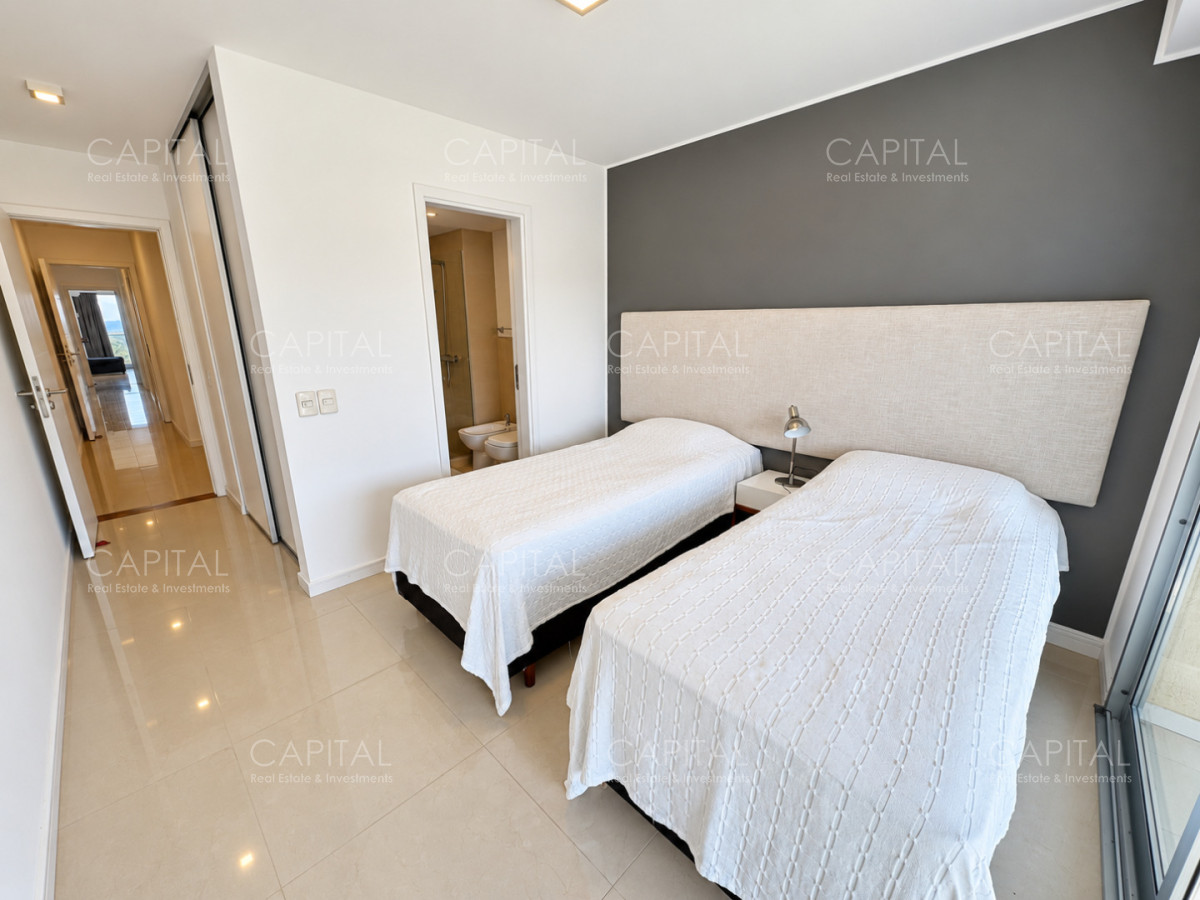 Apartamento ID.29957 - Apartamento de tres dormitorios en suite en primera línea de Playa Brava