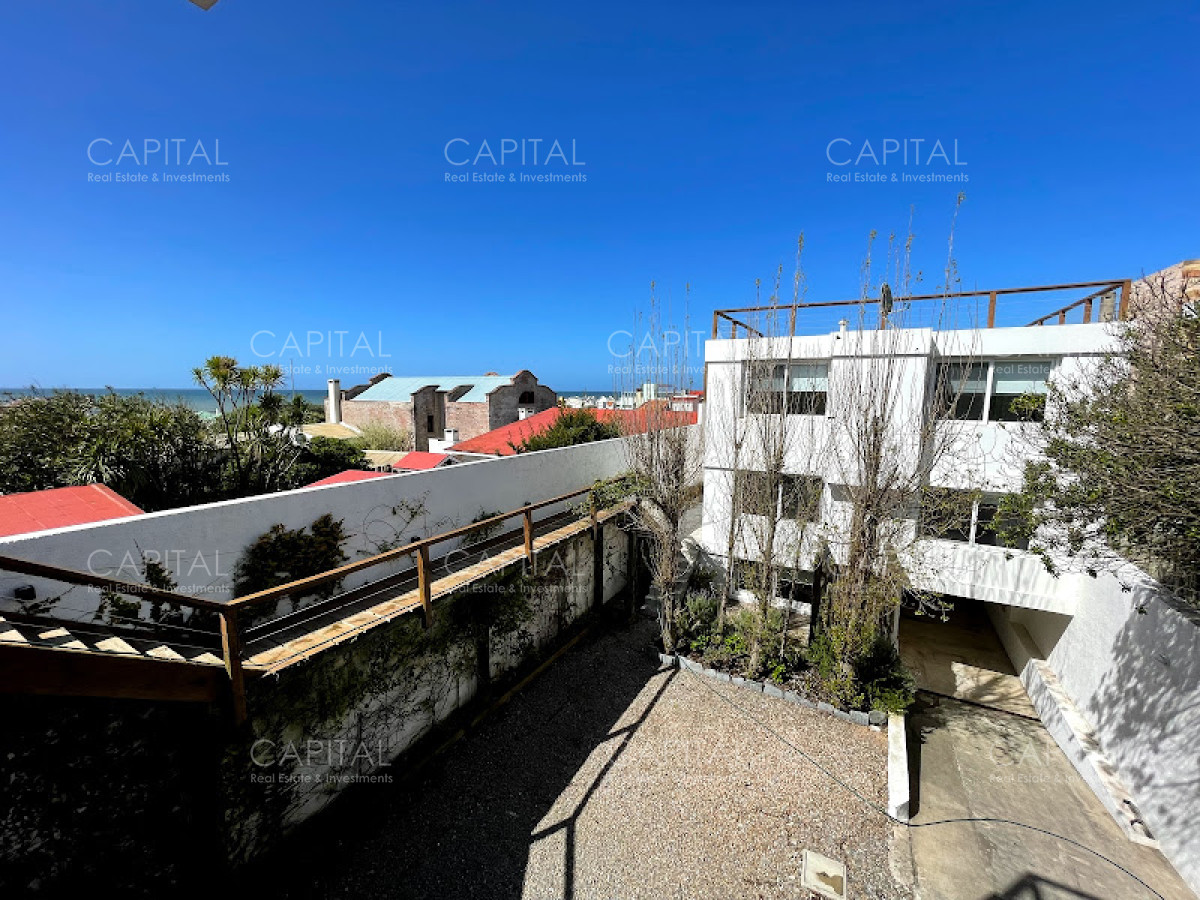 Apartamento ID.31657 - Alquiler cuatro dormitorios en suite en Manantiales