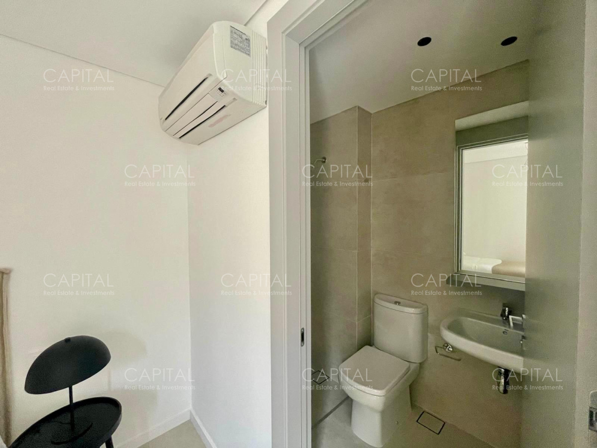 Apartamento ID.38226 - Departamento  en venta sobre el mar en La Barra con piscina y parrillero