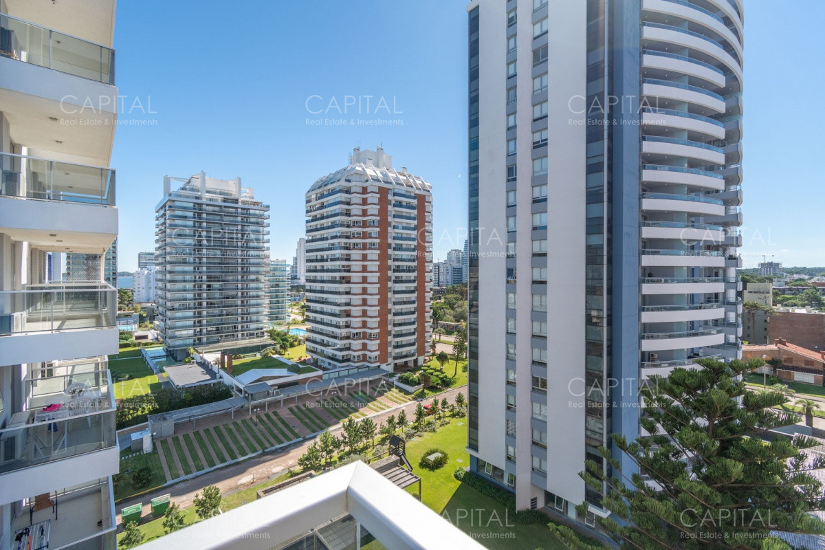 Apartamento ID.30894 - Moderno Apartamento de Dos Dormitorios en Venta Punta del Este