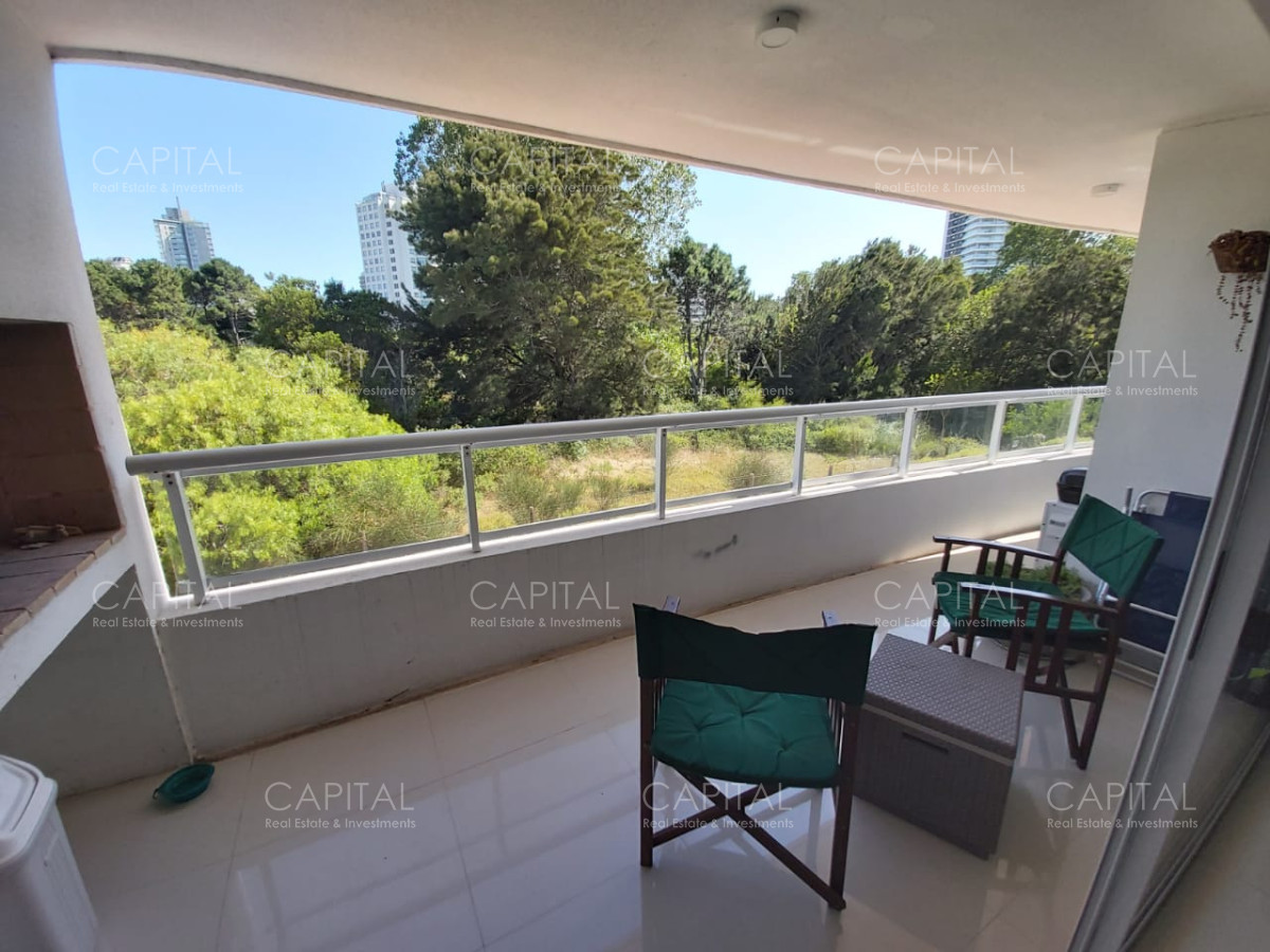 Apartamento ID.28655 - Apartamento en Venta en Punta del Este - Dos Dormitorios con Parrillero