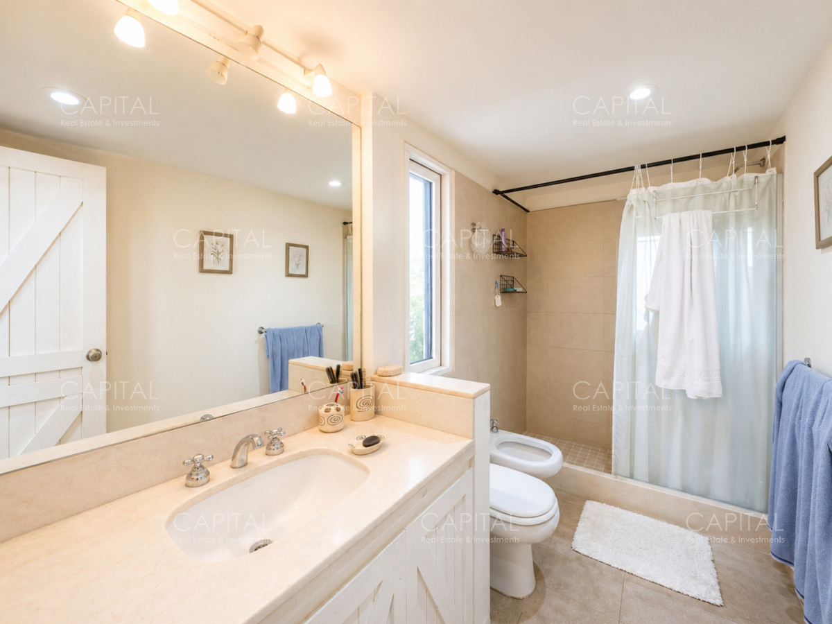 Apartamento ID.40342 - Apartamento en Venta de Tres Droimitorios en Playa Brava