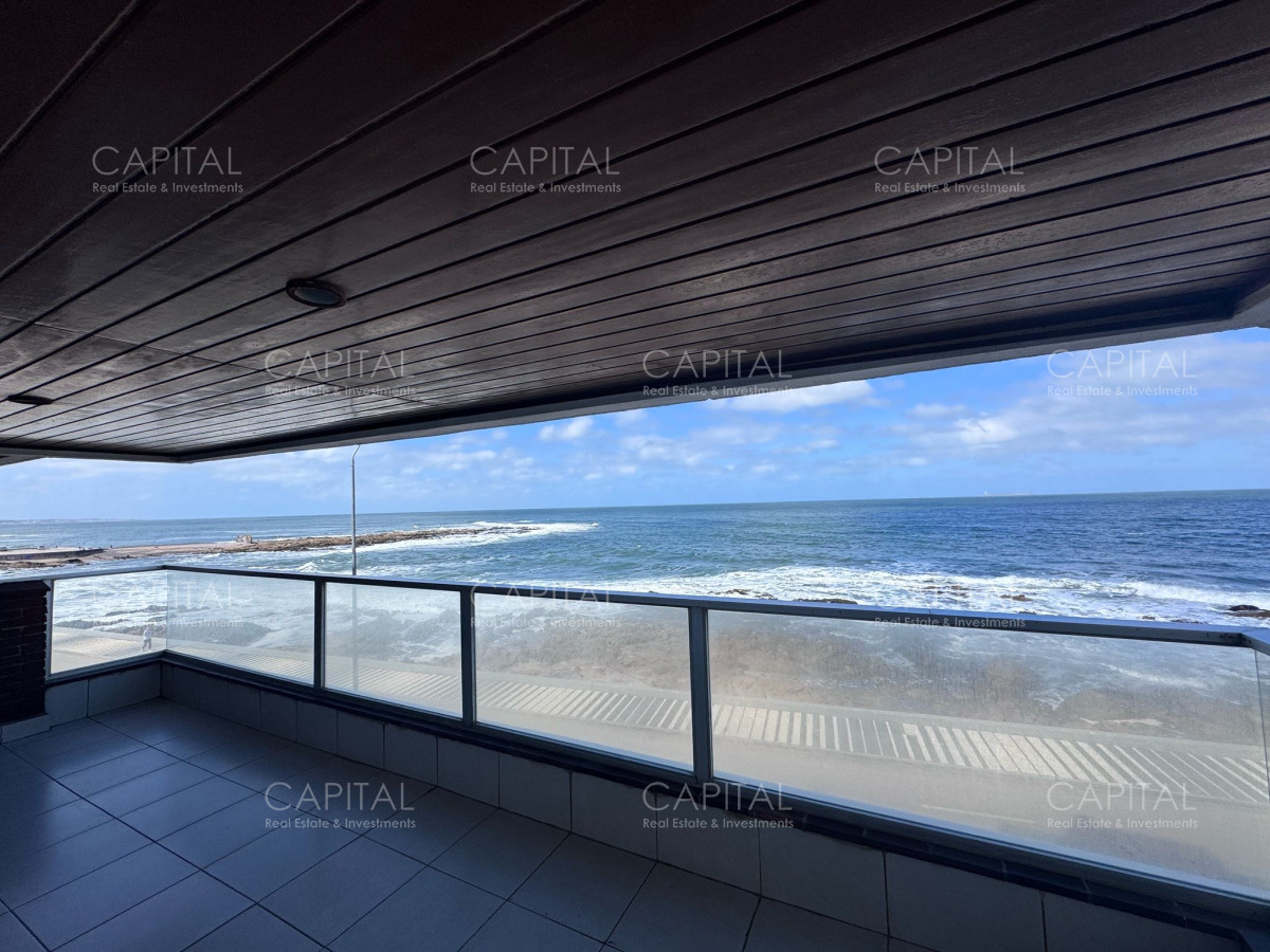 Apartamento ID.26814 - Excelente apartamento en la península con vista al mar - 3 dormitorios!