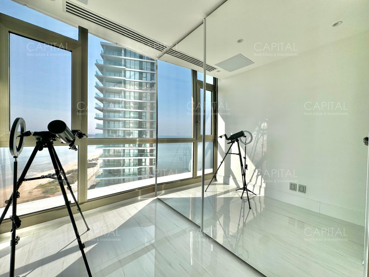 Apartamento ID.36659 - Apartamento esquinero en Fendi, Playa Mansa, Punta del este